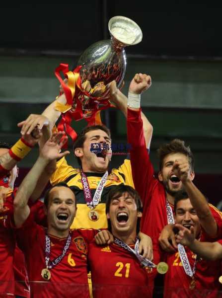 西班牙国家男子足球队,2012年世界大赛3连冠回顾